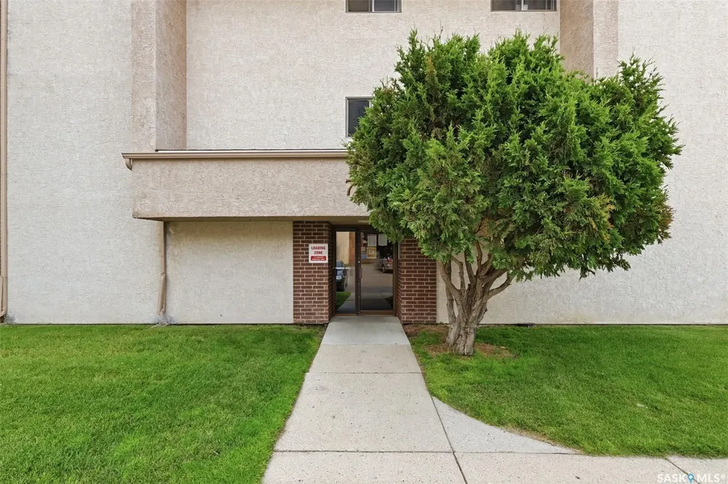 310 Stillwater Drive Saskatoon SK S7J 4H7