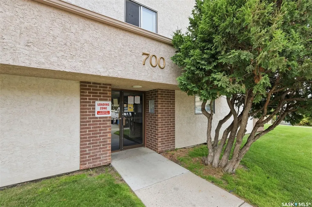 310 Stillwater Drive Saskatoon SK S7J 4H7