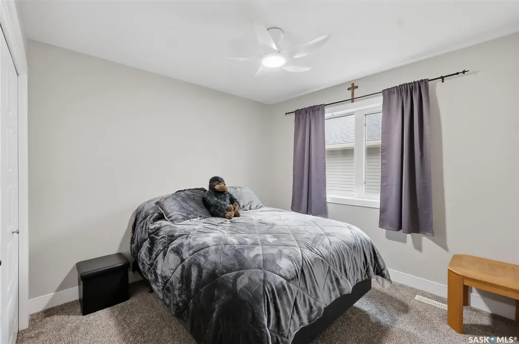 1135 Pringle Way Saskatoon SK S7T 0V5