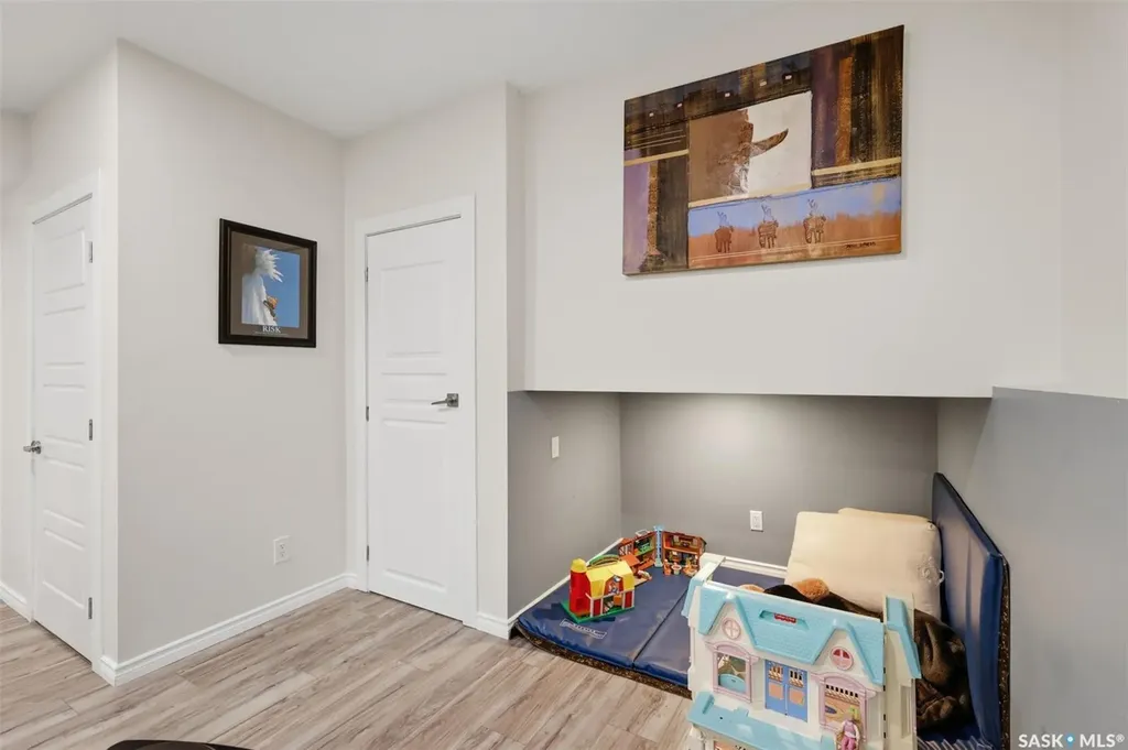 1135 Pringle Way Saskatoon SK S7T 0V5