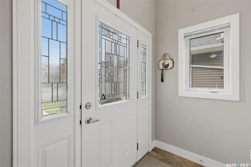 1135 Pringle Way Saskatoon SK S7T 0V5