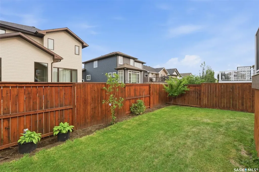 1135 Pringle Way Saskatoon SK S7T 0V5