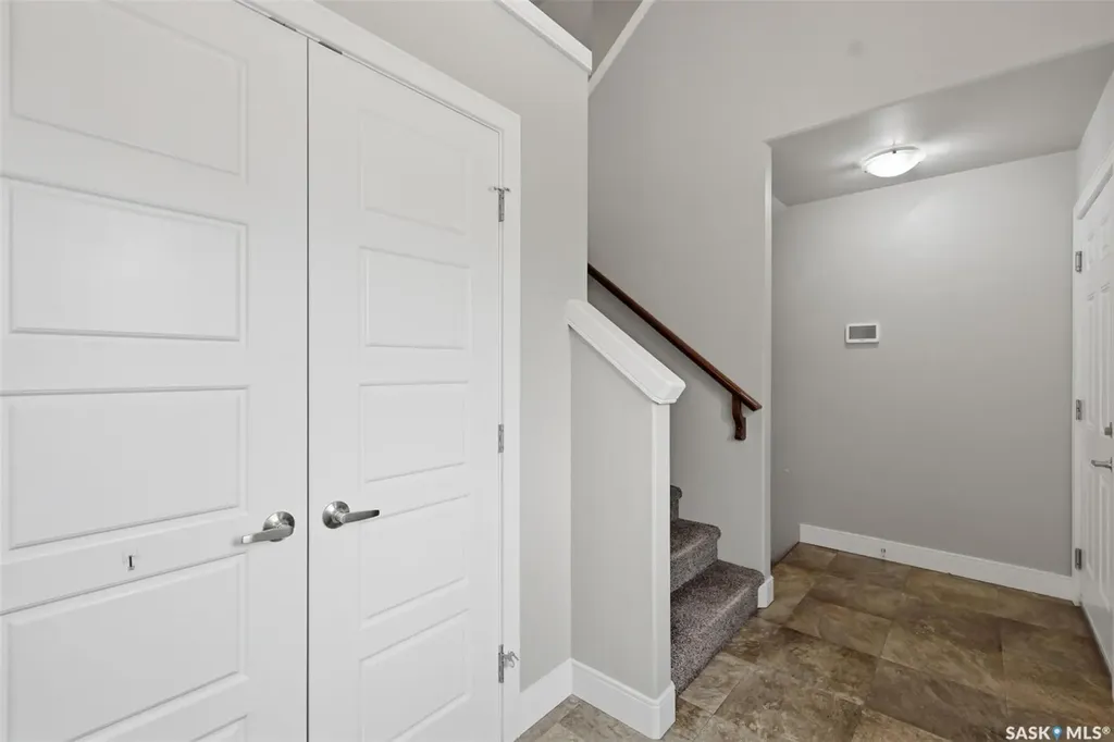 1135 Pringle Way Saskatoon SK S7T 0V5