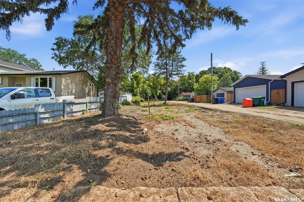 1809 Belfast Avenue Saskatoon SK S7M 0L6