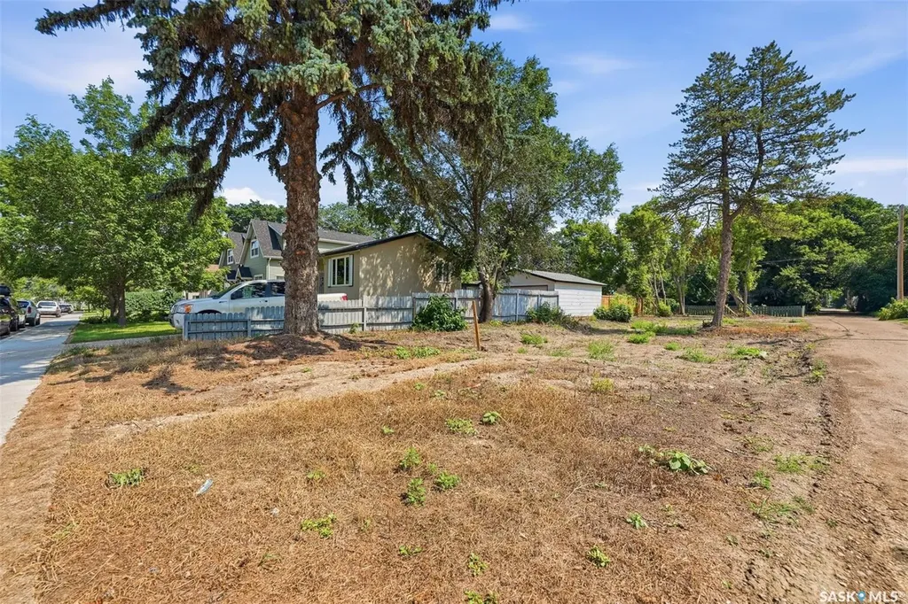 1809 Belfast Avenue Saskatoon SK S7M 0L6