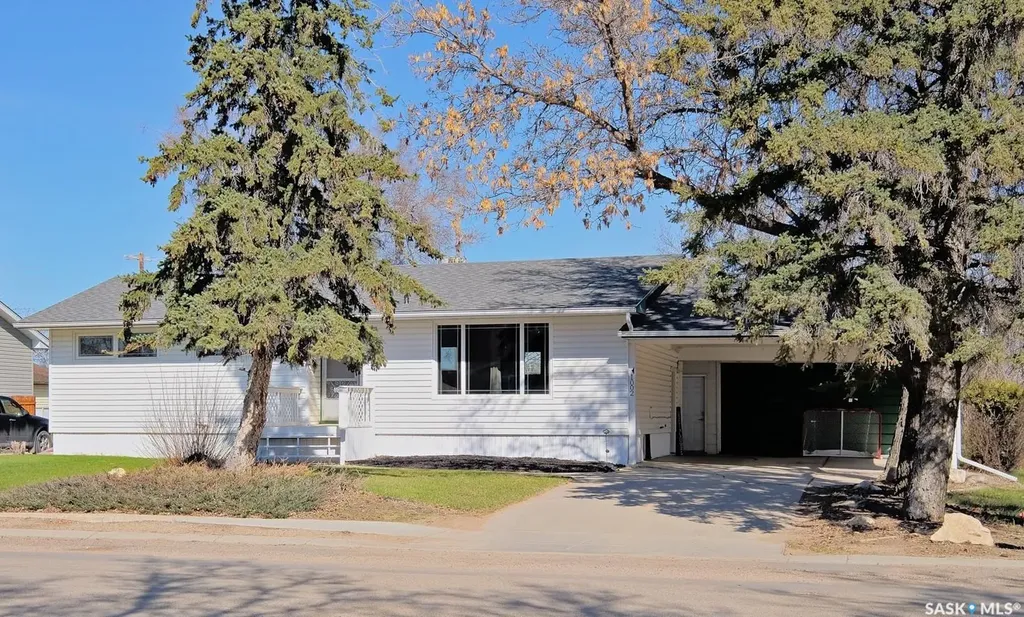 1002 King Street Rosetown SK S0L 2V0