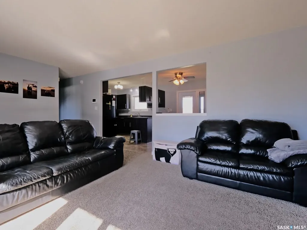 1002 King Street Rosetown SK S0L 2V0