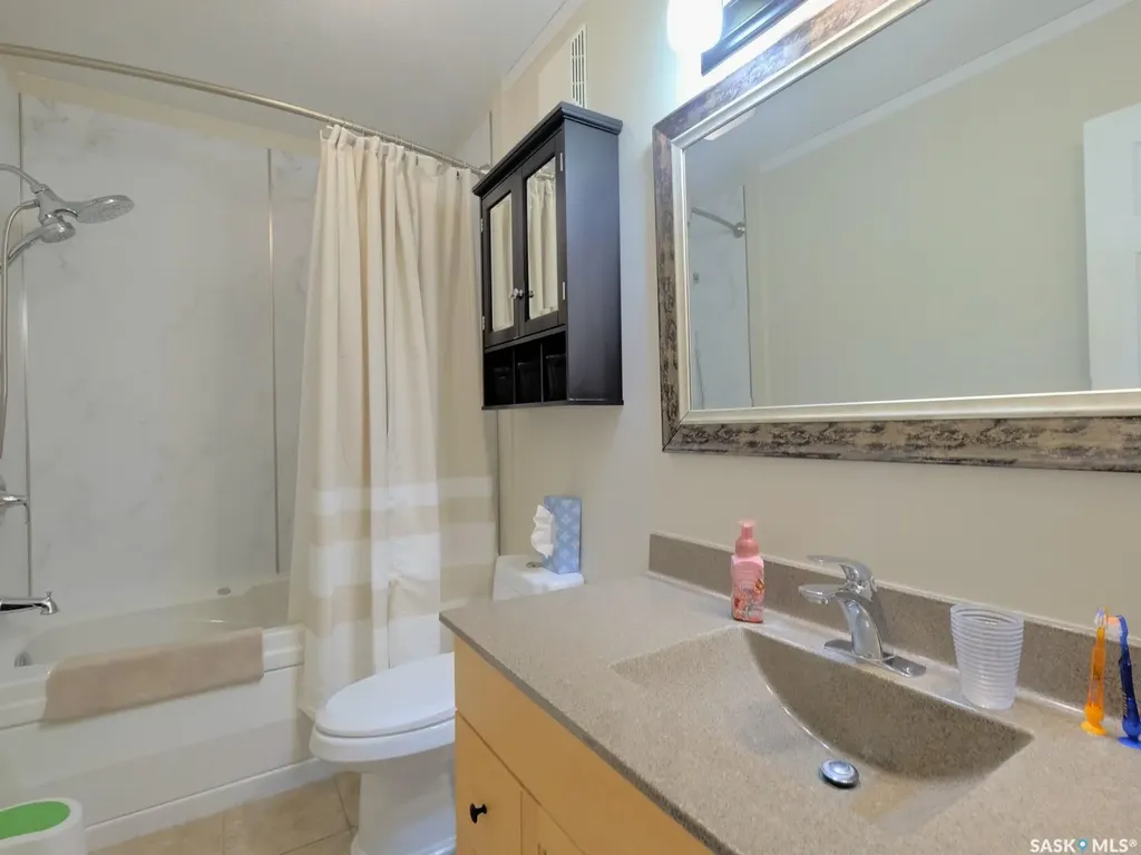 1002 King Street Rosetown SK S0L 2V0
