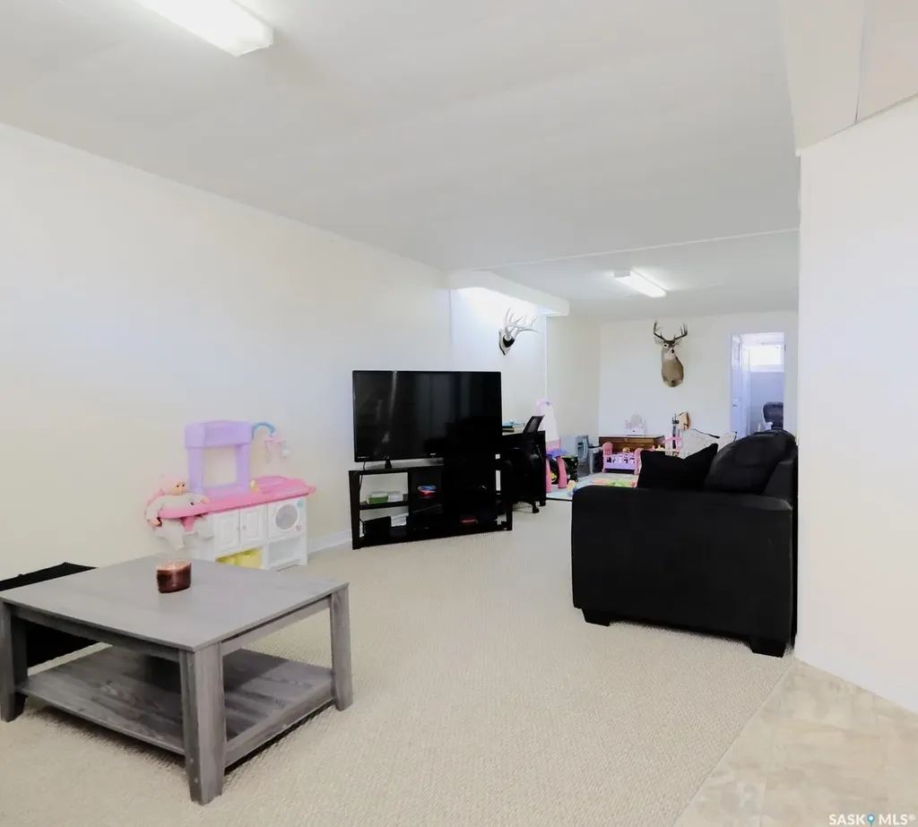 1002 King Street Rosetown SK S0L 2V0