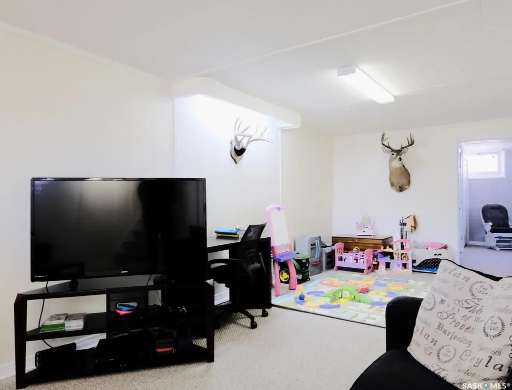 1002 King Street Rosetown SK S0L 2V0