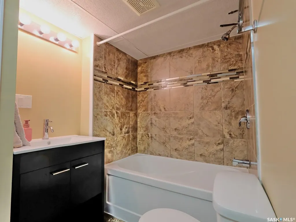 1002 King Street Rosetown SK S0L 2V0