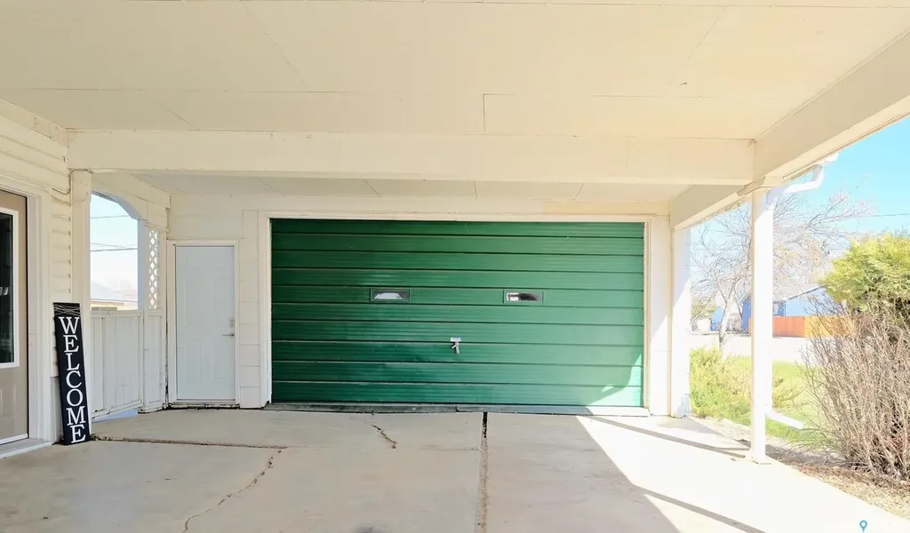 1002 King Street Rosetown SK S0L 2V0