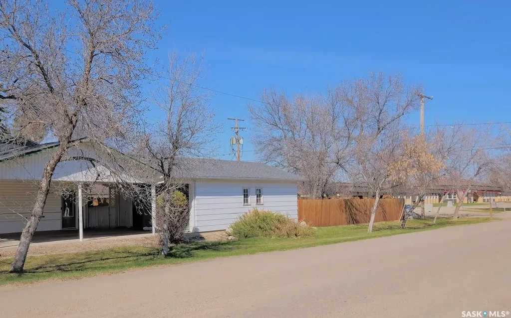 1002 King Street Rosetown SK S0L 2V0