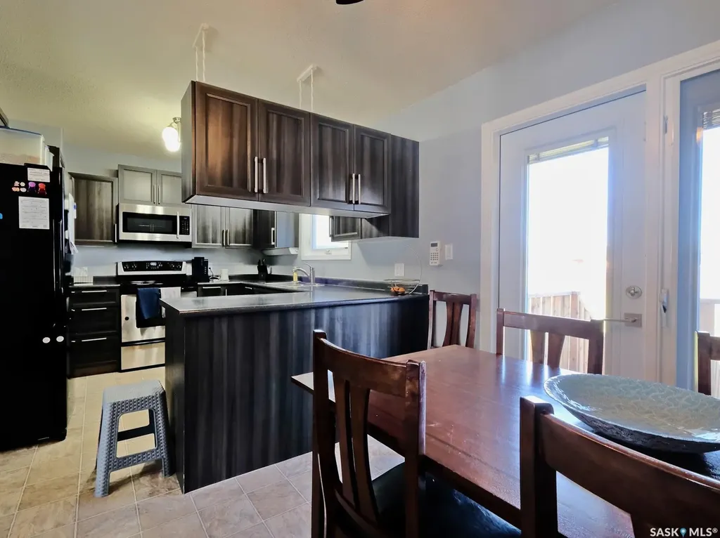 1002 King Street Rosetown SK S0L 2V0