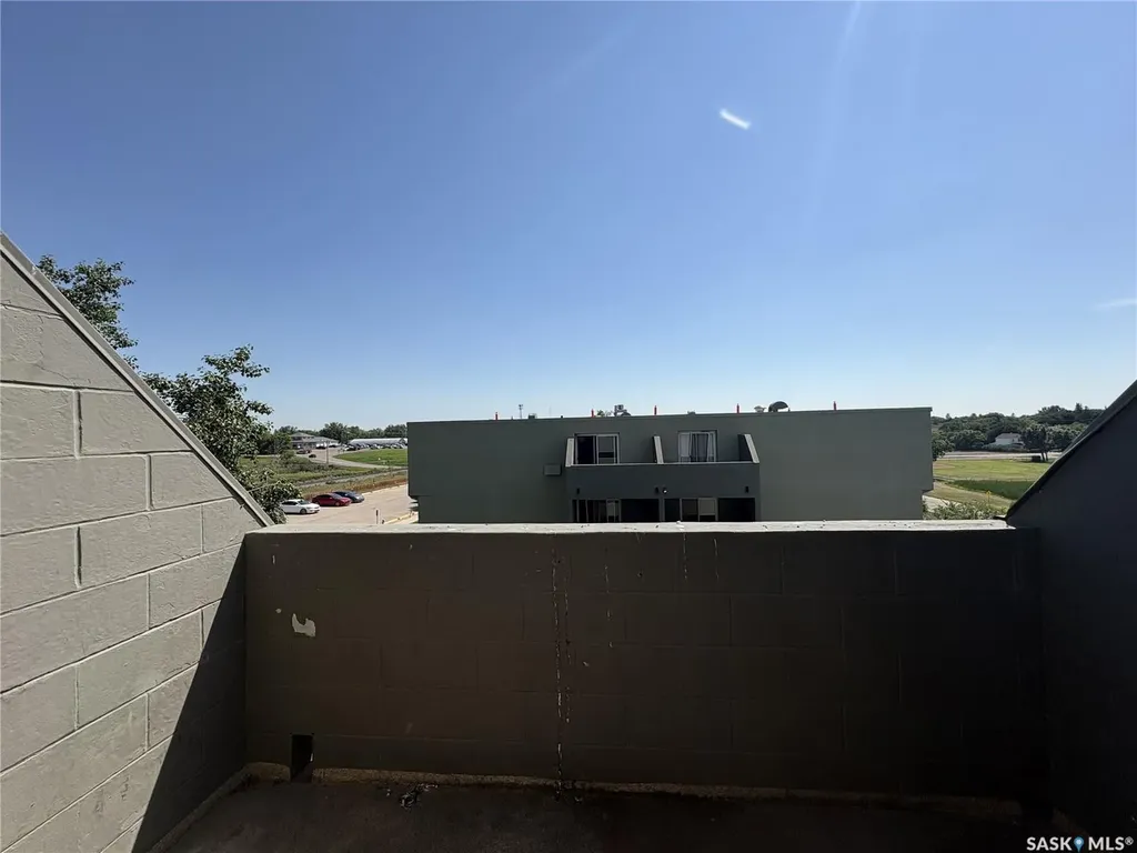 590 Laurier Street Moose Jaw SK S6H 6X6