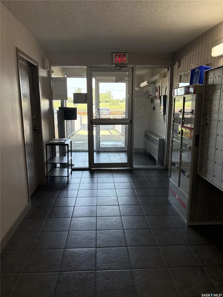 590 Laurier Street Moose Jaw SK S6H 6X6