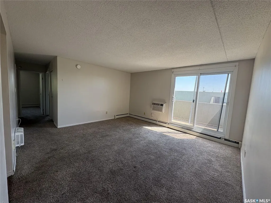 590 Laurier Street Moose Jaw SK S6H 6X6