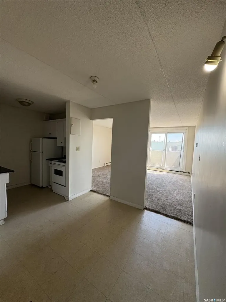 590 Laurier Street Moose Jaw SK S6H 6X6