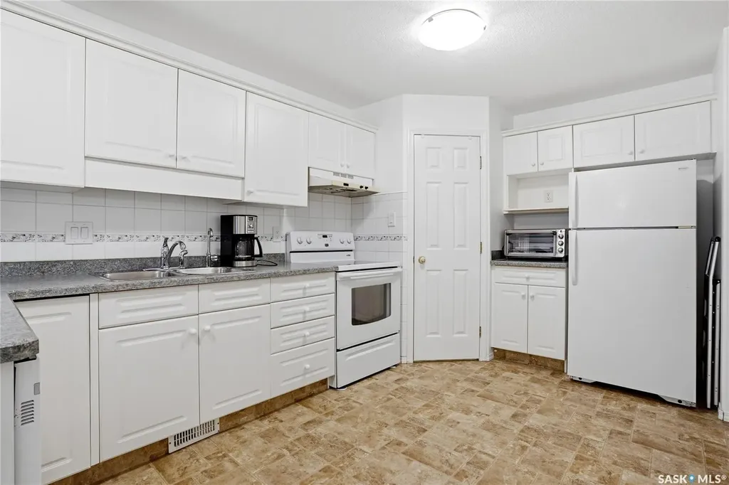 5464 Rochdale Boulevard Regina SK S4X 4P1