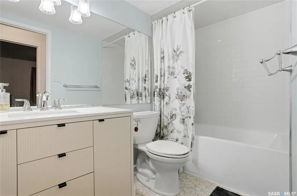 5464 Rochdale Boulevard Regina SK S4X 4P1