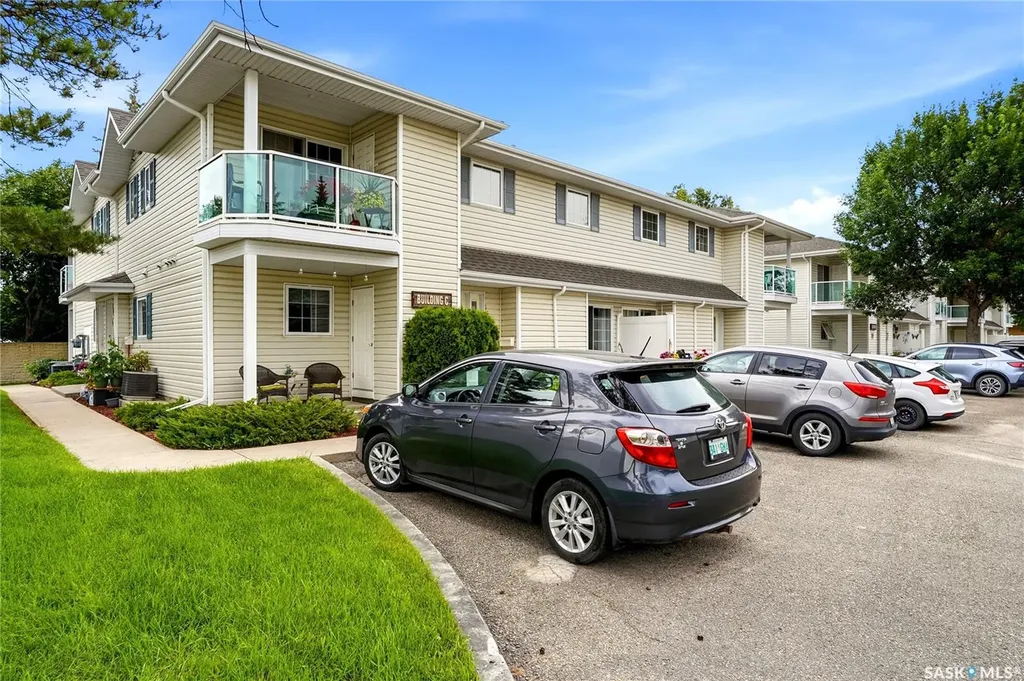 5464 Rochdale Boulevard Regina SK S4X 4P1