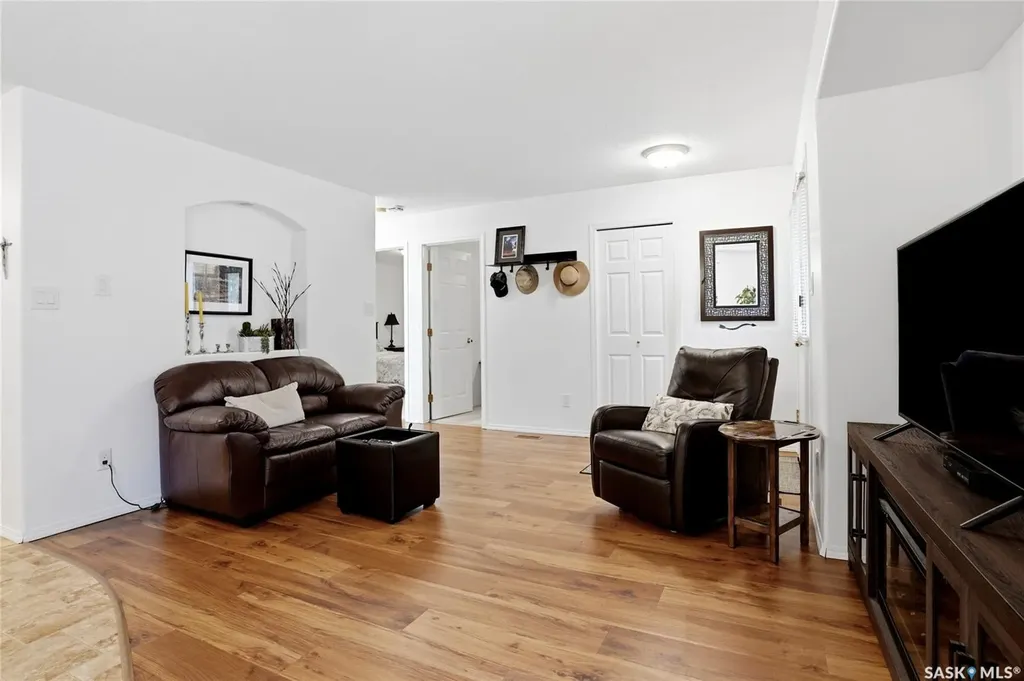 5464 Rochdale Boulevard Regina SK S4X 4P1