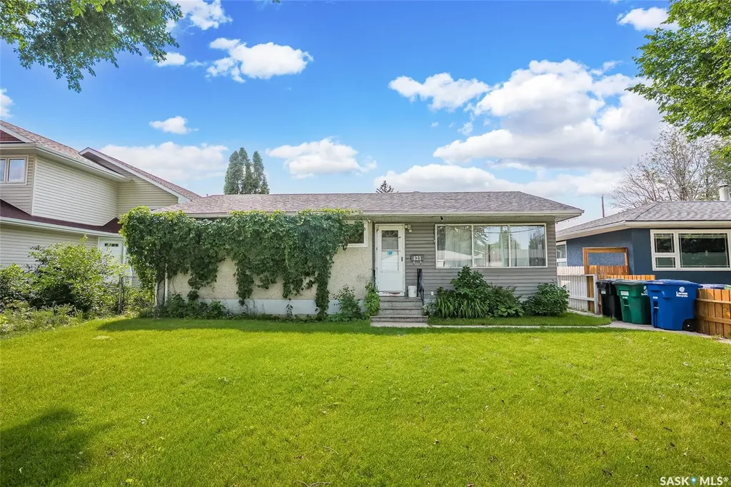 421 Y Avenue S Saskatoon SK S7M 3J8