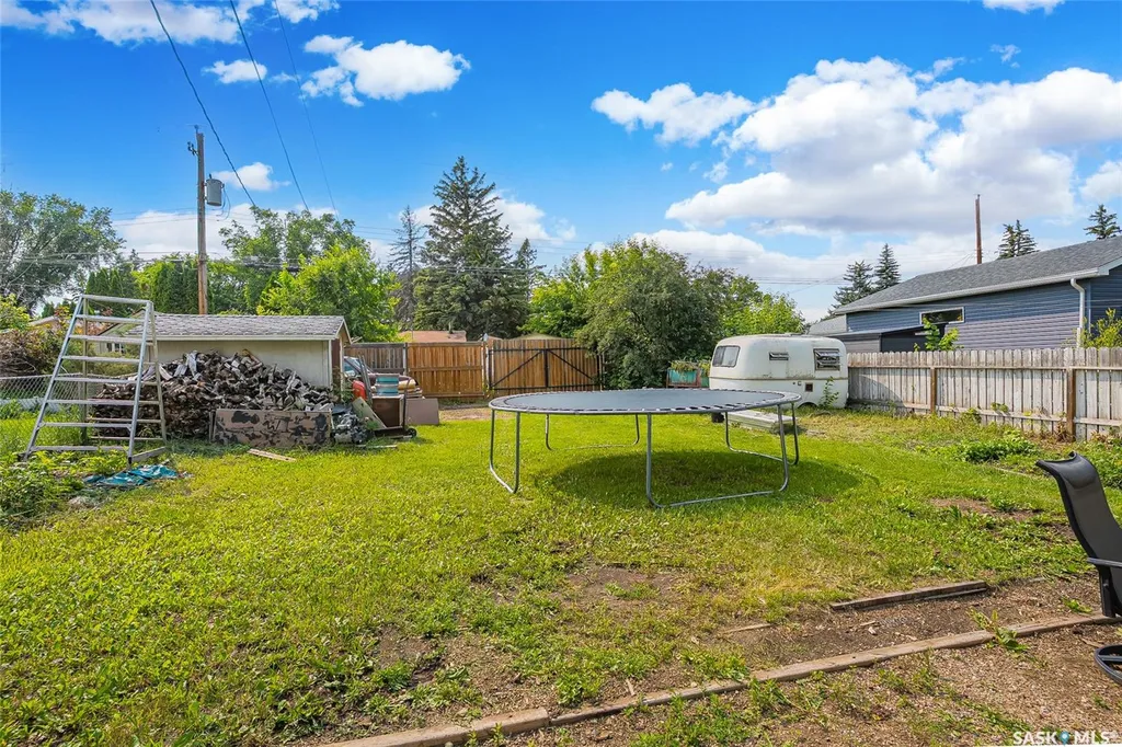 421 Y Avenue S Saskatoon SK S7M 3J8