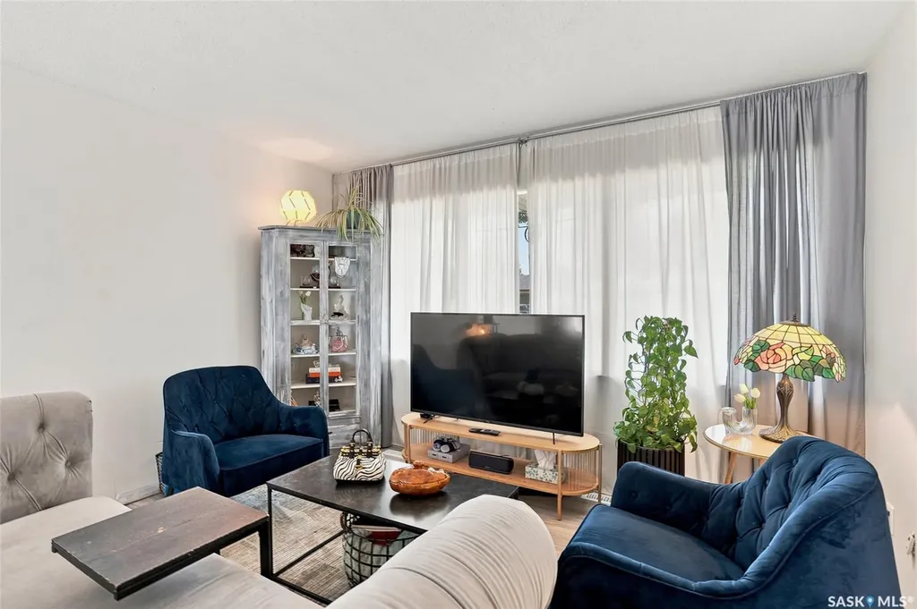421 Y Avenue S Saskatoon SK S7M 3J8
