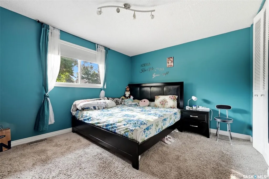 75 Rothwell Crescent Regina SK S4N 1R5