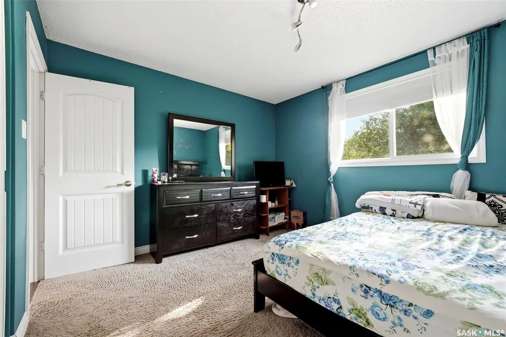 75 Rothwell Crescent Regina SK S4N 1R5