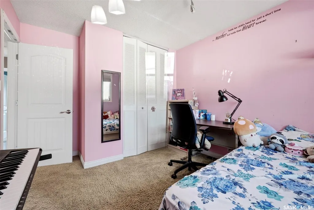 75 Rothwell Crescent Regina SK S4N 1R5