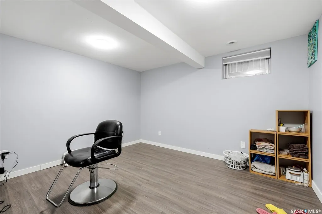 75 Rothwell Crescent Regina SK S4N 1R5
