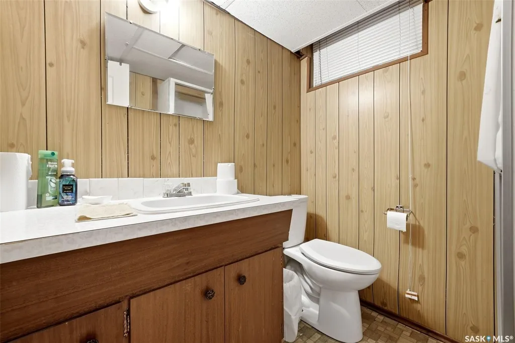 75 Rothwell Crescent Regina SK S4N 1R5