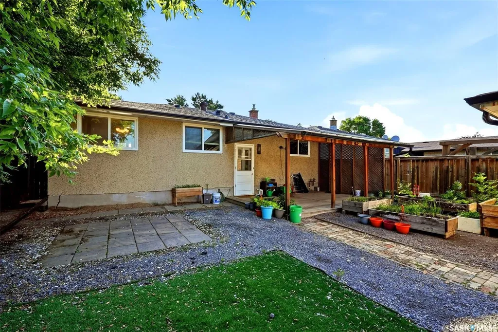 75 Rothwell Crescent Regina SK S4N 1R5