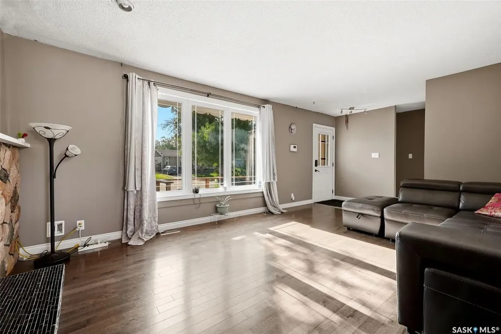 75 Rothwell Crescent Regina SK S4N 1R5