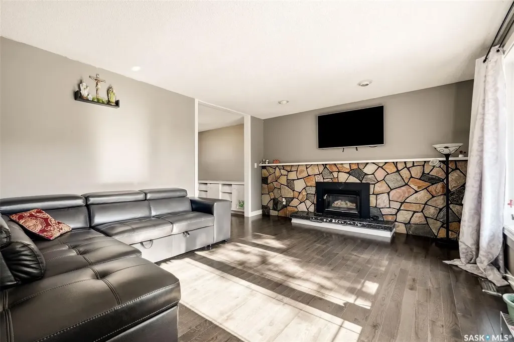 75 Rothwell Crescent Regina SK S4N 1R5