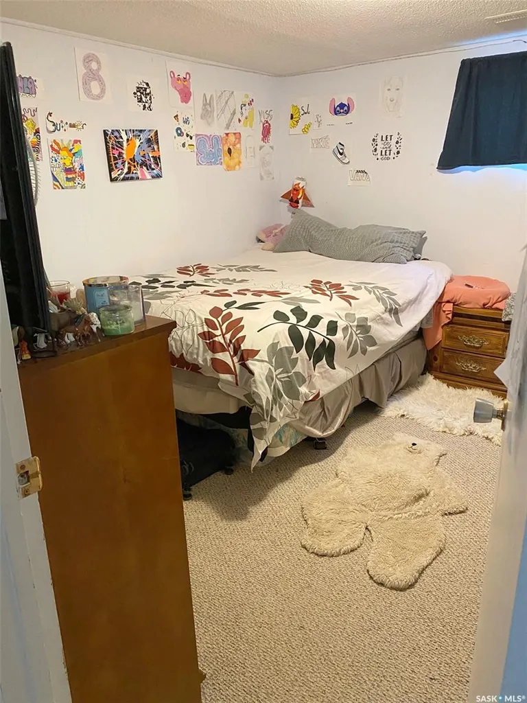 105 Assiniboia Avenue Assiniboia SK S0H 0B0