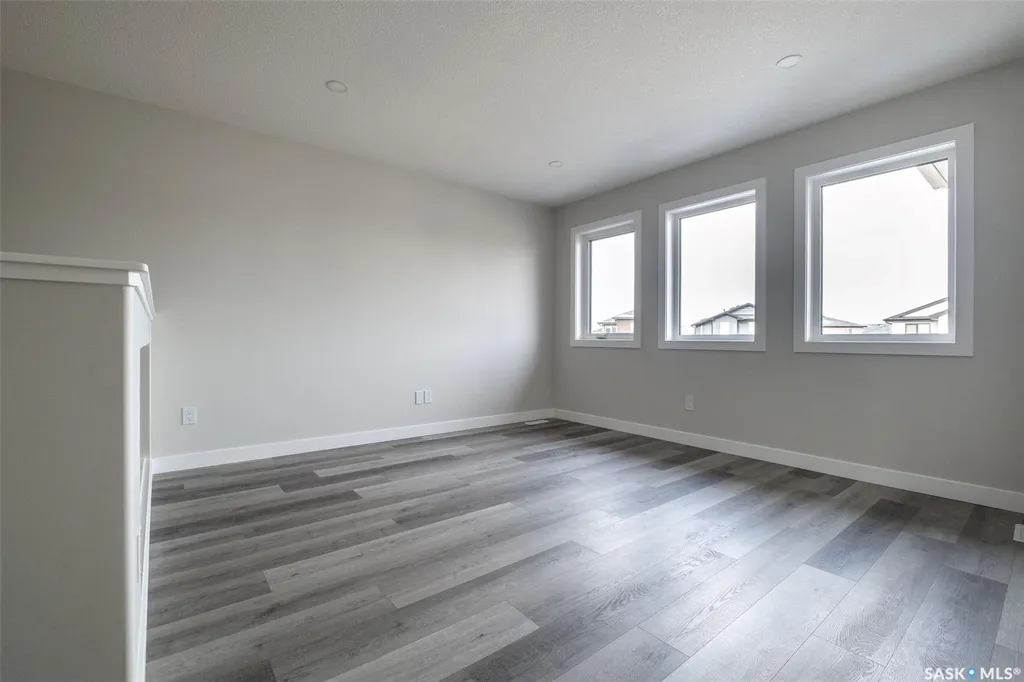 3748 Gee Crescent Regina SK S4V 3P1