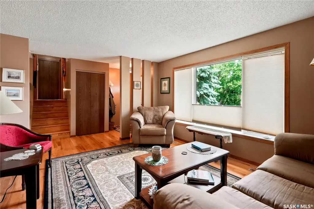 828 Seymour Crescent N Regina SK S4X 2G4