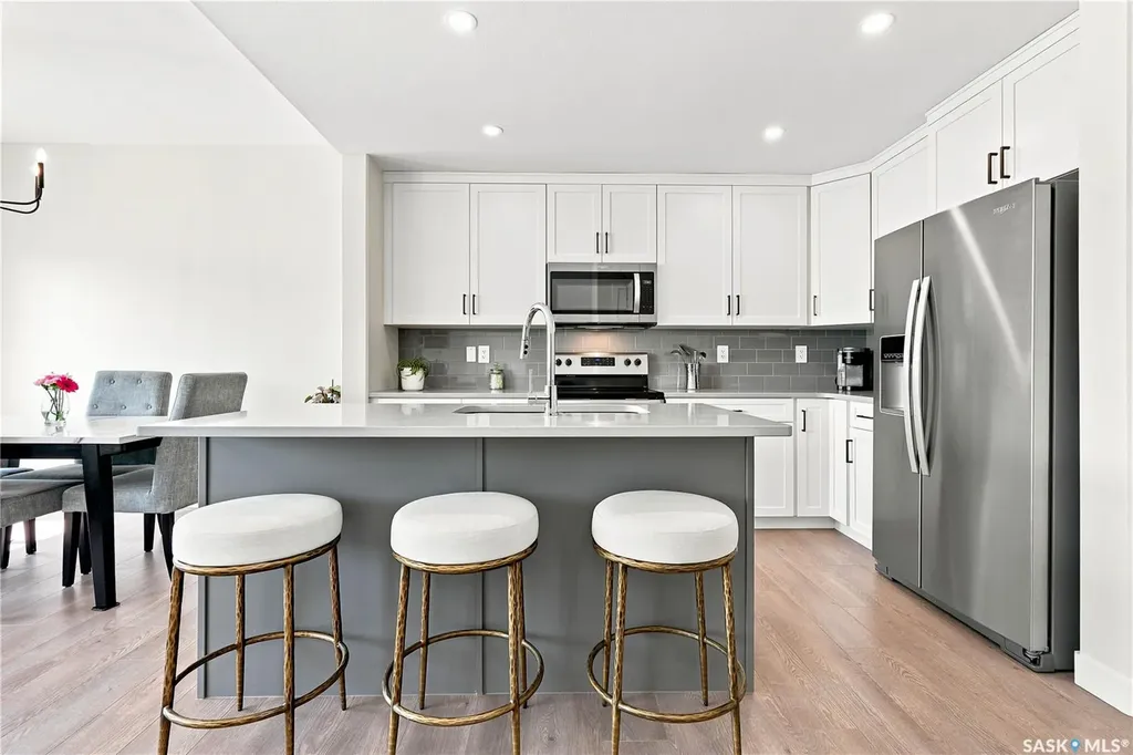 850 Brighton Gate Saskatoon SK S7V 1L2