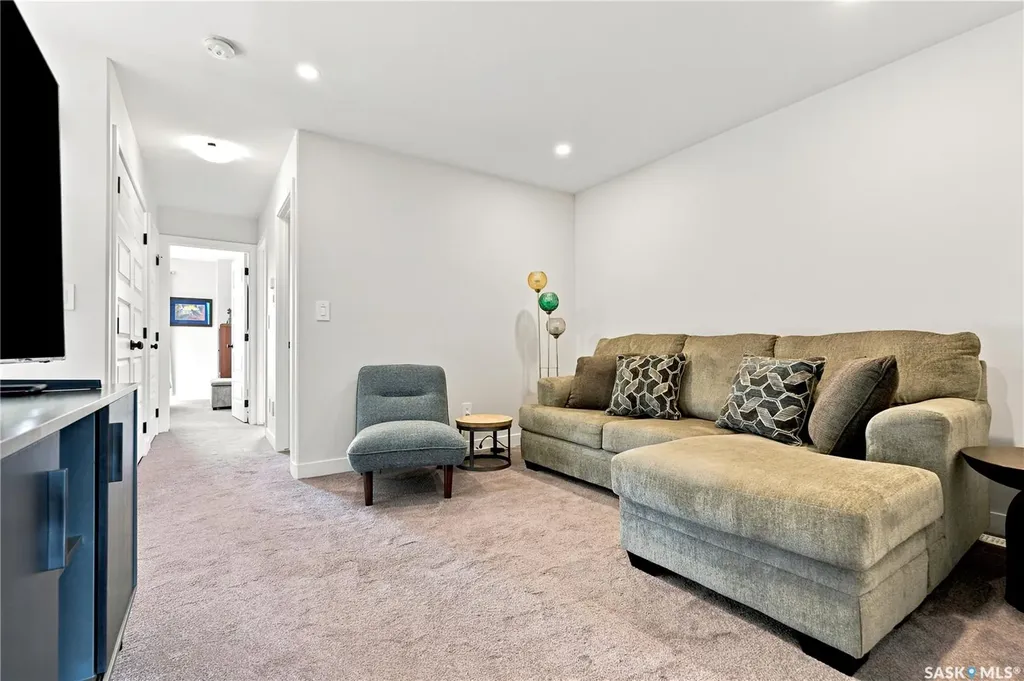 850 Brighton Gate Saskatoon SK S7V 1L2