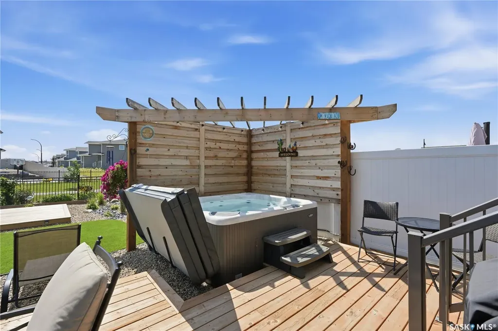 850 Brighton Gate Saskatoon SK S7V 1L2