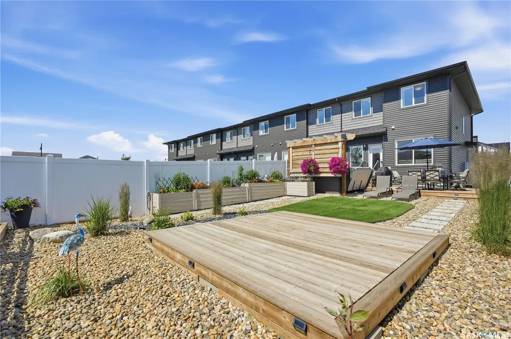 850 Brighton Gate Saskatoon SK S7V 1L2