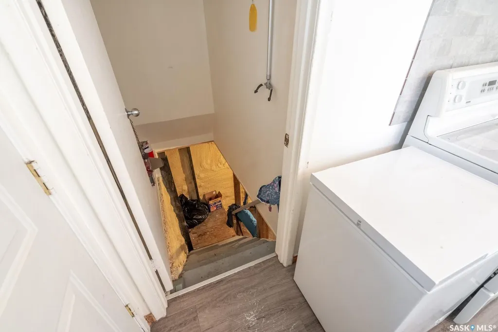 725 Cameron Street Regina SK S4T 2S2