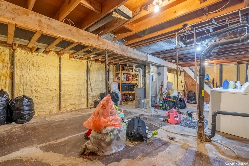 725 Cameron Street Regina SK S4T 2S2