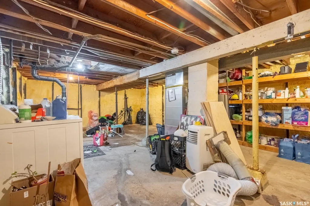 725 Cameron Street Regina SK S4T 2S2