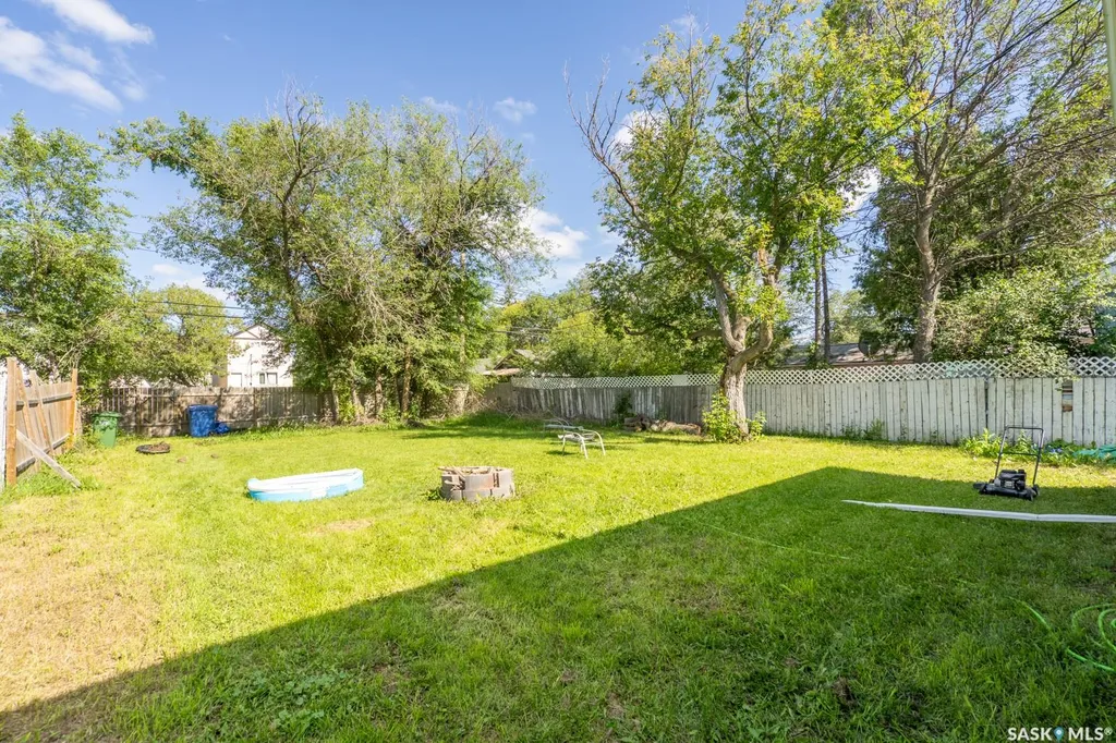 725 Cameron Street Regina SK S4T 2S2