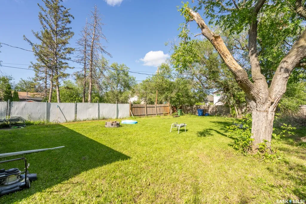 725 Cameron Street Regina SK S4T 2S2