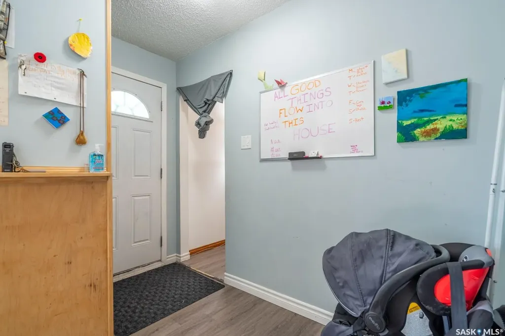 725 Cameron Street Regina SK S4T 2S2